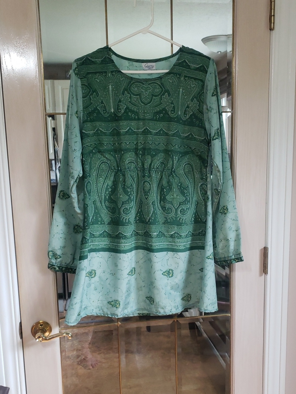 Guru Silk Paisley Blouse – Green – Size S